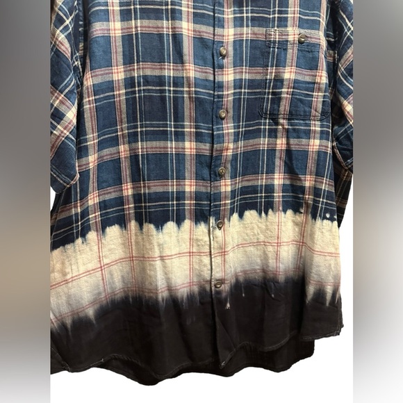 Tommy Bahama Soul Cal Surf Plaid Camp Shirt (Color: Bering Blue, Size XXL) - Picture 7 of 12